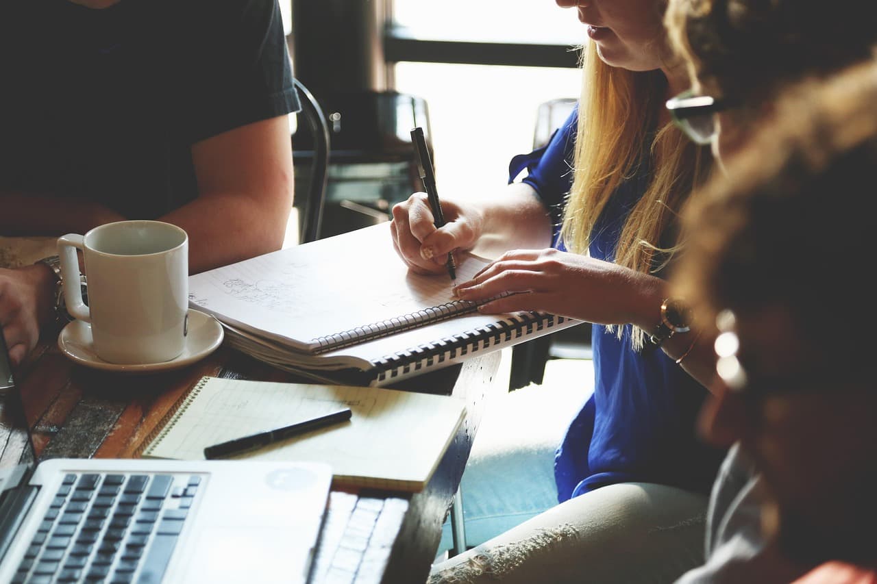 Pitch Decks & Capability Statements